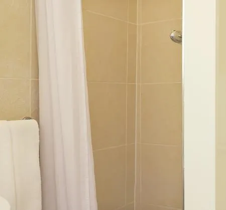 Howdale Guest house 3*